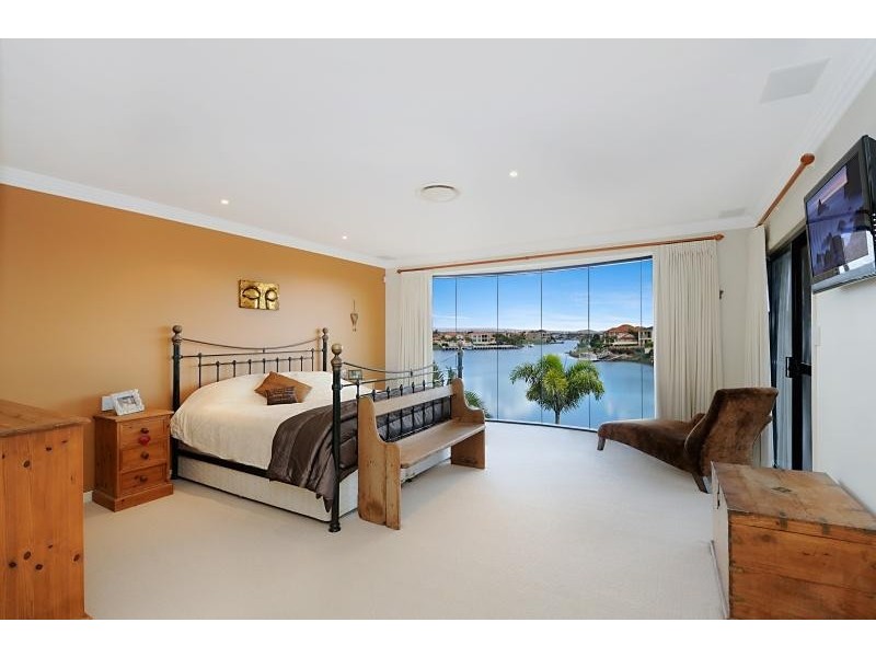 40 Bollard Circuit CLEAR ISLAND WATERS 4226, Clear Island Waters QLD 4226