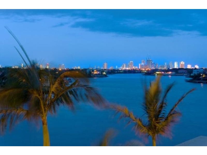 41 Istana View CLEAR ISLAND WATERS 4226, Clear Island Waters QLD 4226