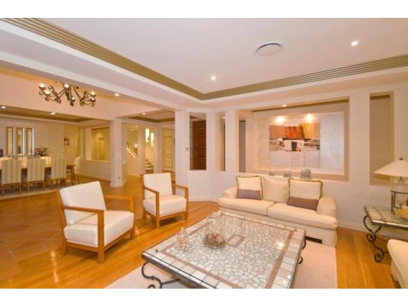41 Istana View CLEAR ISLAND WATERS 4226, Clear Island Waters QLD 4226