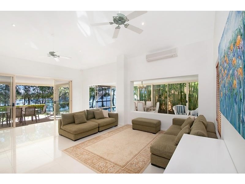 62 Martingale Circuit CLEAR ISLAND WATERS 4226, Clear Island Waters QLD 4226