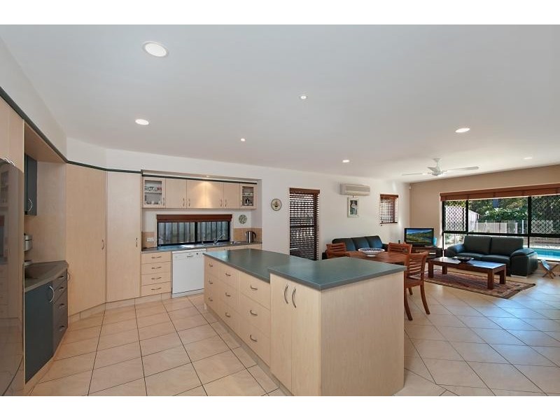 9 Straite Drive ROBINA 4226, Robina QLD 4226
