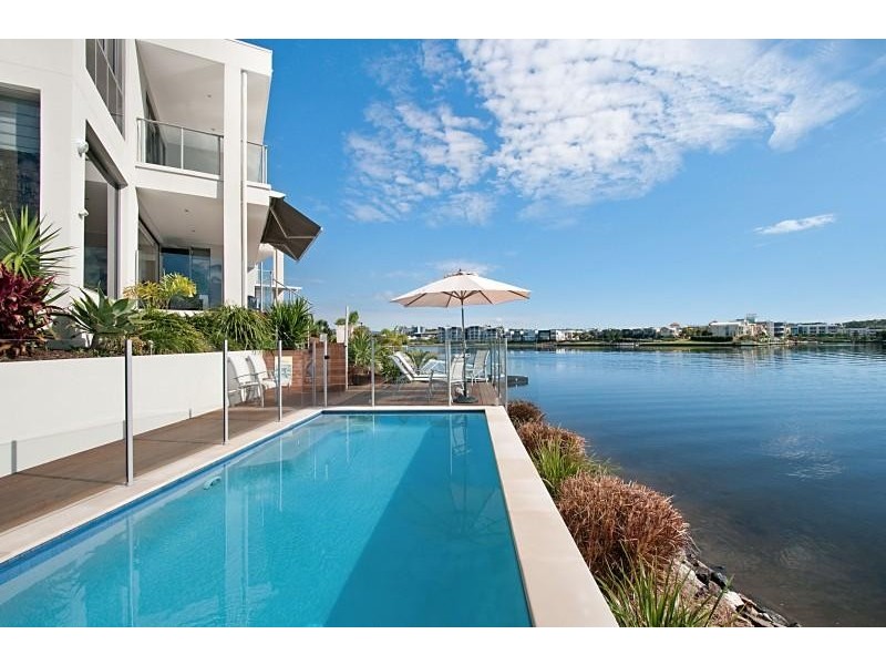 1 Washington Court VARSITY LAKES 4227, Varsity Lakes QLD 4227