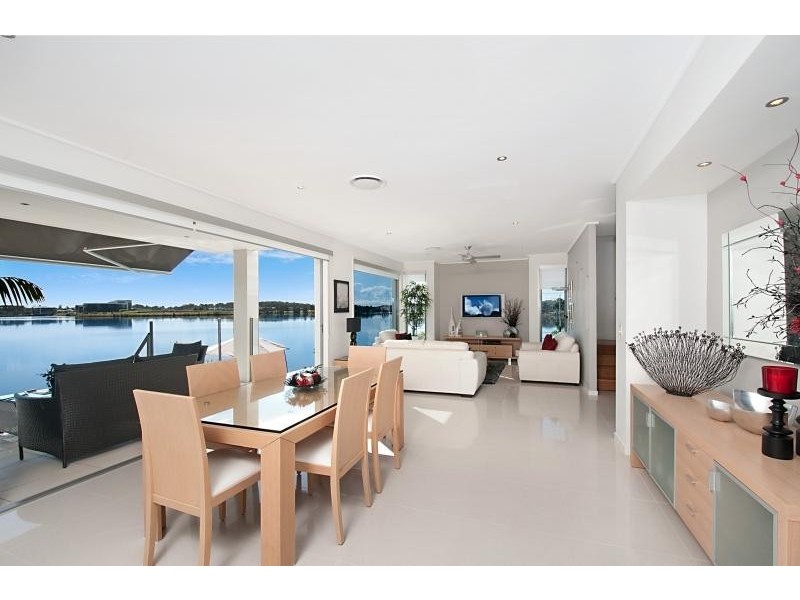 1 Washington Court VARSITY LAKES 4227, Varsity Lakes QLD 4227