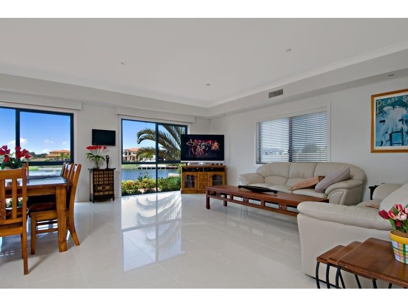 28 Clear Water Bay Avenue CLEAR ISLAND WATERS 4226, Clear Island Waters QLD 4226