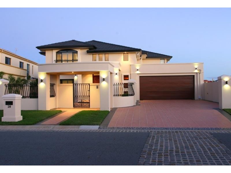 28 Clear Water Bay Avenue CLEAR ISLAND WATERS 4226, Clear Island Waters QLD 4226