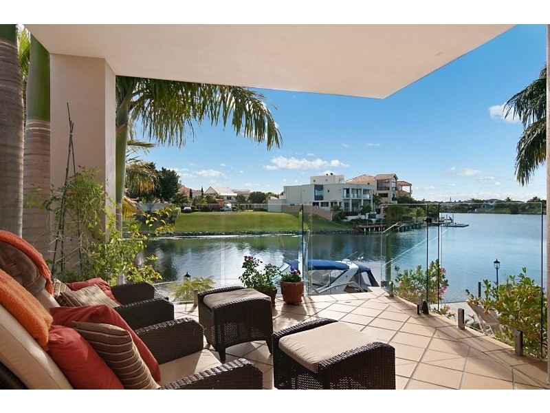 37 Istana View CLEAR ISLAND WATERS 4226, Clear Island Waters QLD 4226