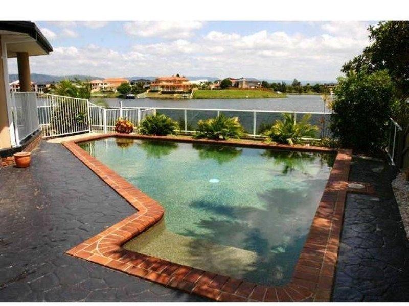 54 Port Jackson  Boulevard CLEAR ISLAND WATERS 4226, Clear Island Waters QLD 4226