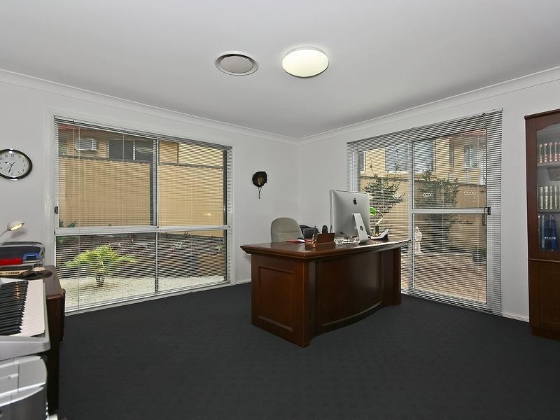 19 Indooroopilly  Court ROBINA 4226, Robina QLD 4226