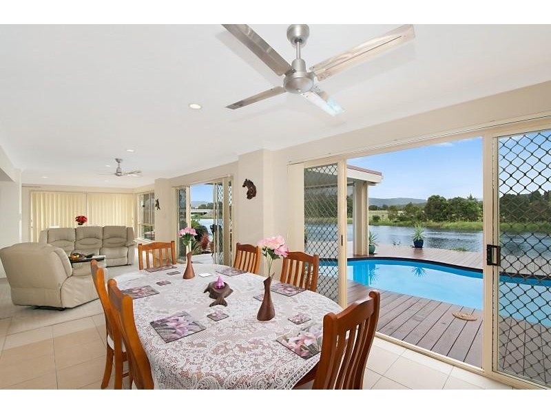 58 Martingale Circuit CLEAR ISLAND WATERS 4226, Clear Island Waters QLD 4226