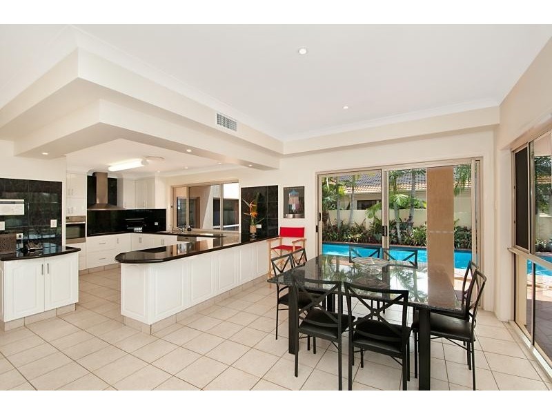 81 Bollard Circuit CLEAR ISLAND WATERS 4226, Clear Island Waters QLD 4226