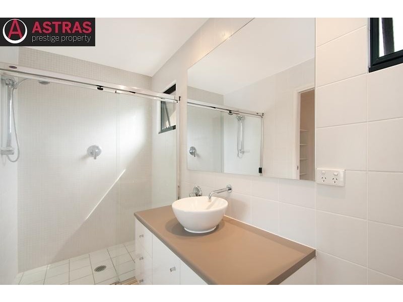 19 Riverwalk Avenue ROBINA 4226, Robina QLD 4226