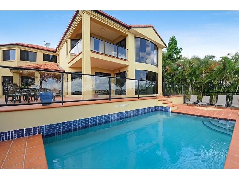 40  Bollard  Circuit CLEAR ISLAND WATERS 4226, Clear Island Waters QLD 4226