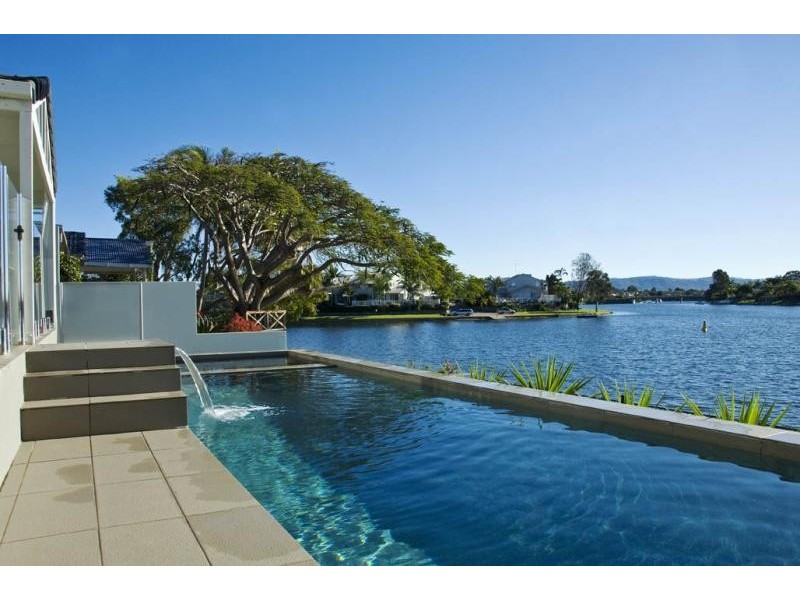 78 Oceanic Drive MERMAID WATERS 4218, Mermaid Waters QLD 4218