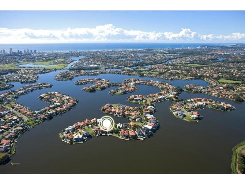 28 Istana  View CLEAR ISLAND WATERS 4226, Clear Island Waters QLD 4226