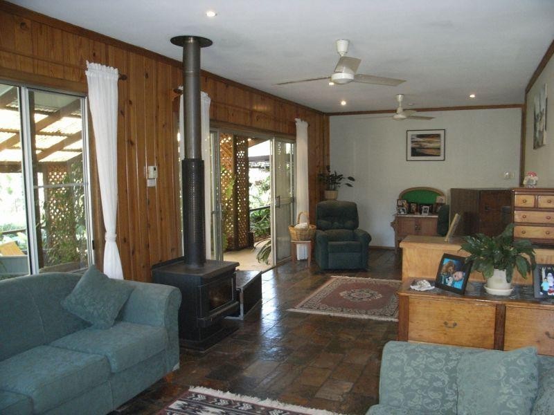 Teddington QLD 4650