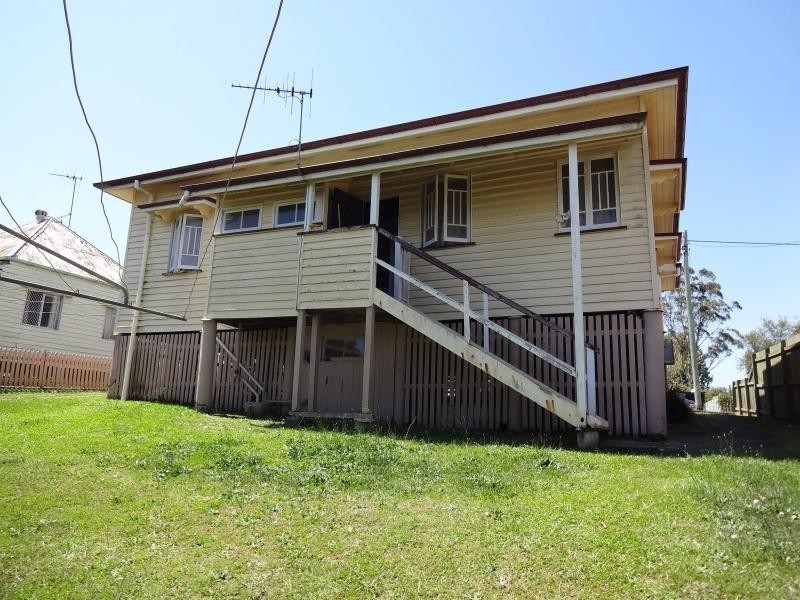 8 Scott  Street, Maryborough QLD 4650