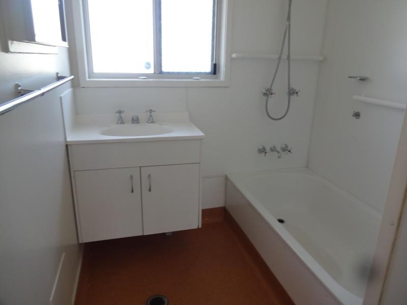 75 Cardigan Street, Granville QLD 4650