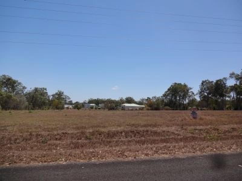 27 Boundary Road, Oakhurst QLD 4650