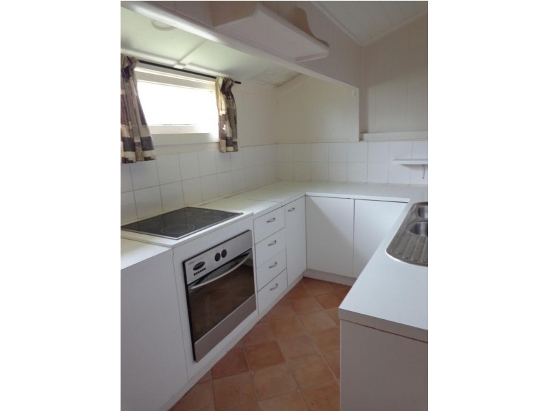 150 Arnaud  Street, Granville QLD 4650