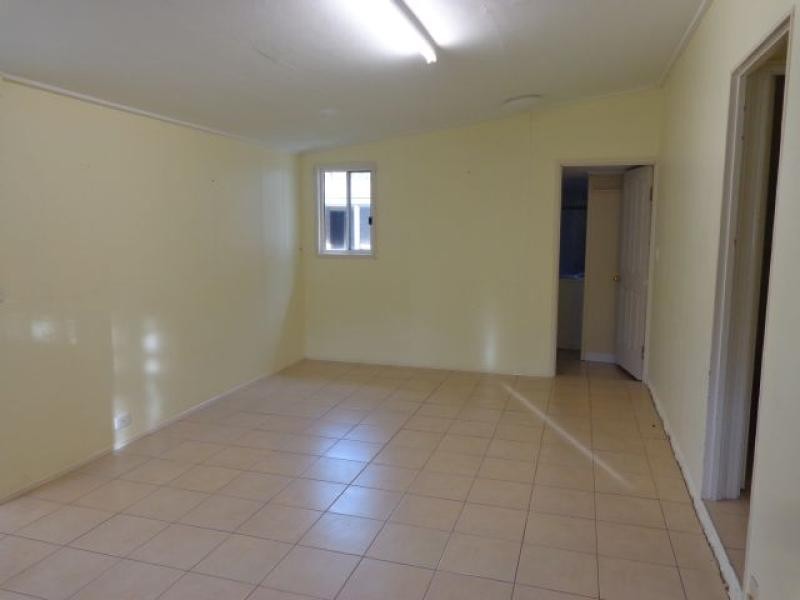 55 Vaughan Street, Aldershot QLD 4650