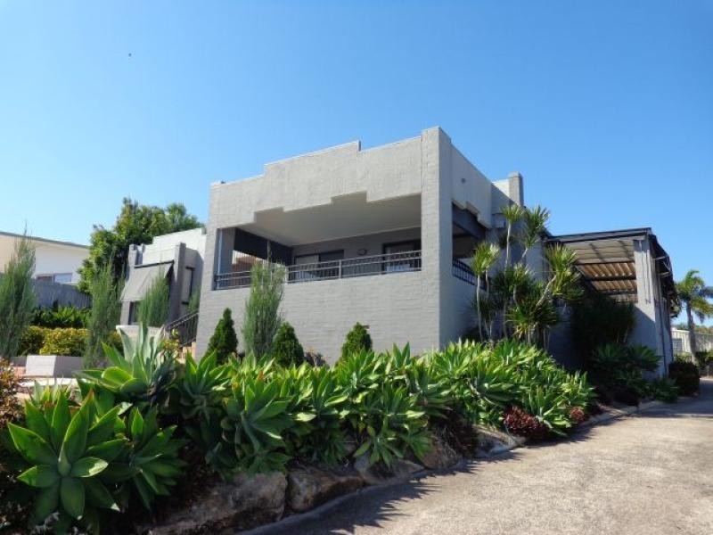 86 Christensen Street, Urraween QLD 4655