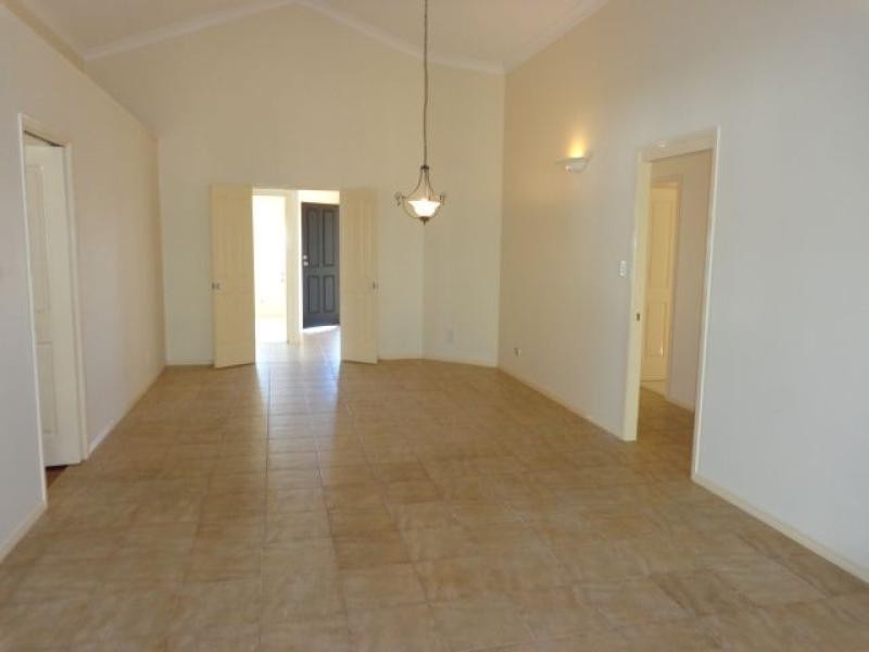 86 Christensen Street, Urraween QLD 4655