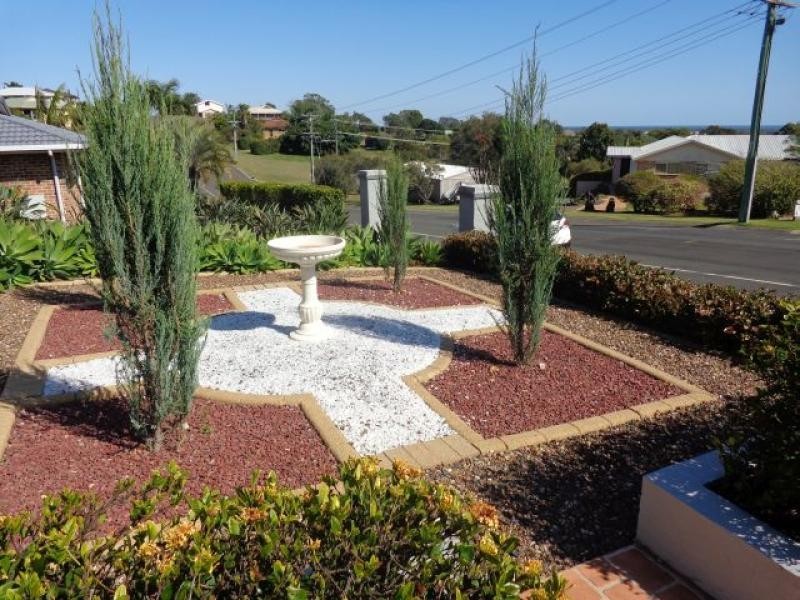 86 Christensen Street, Urraween QLD 4655