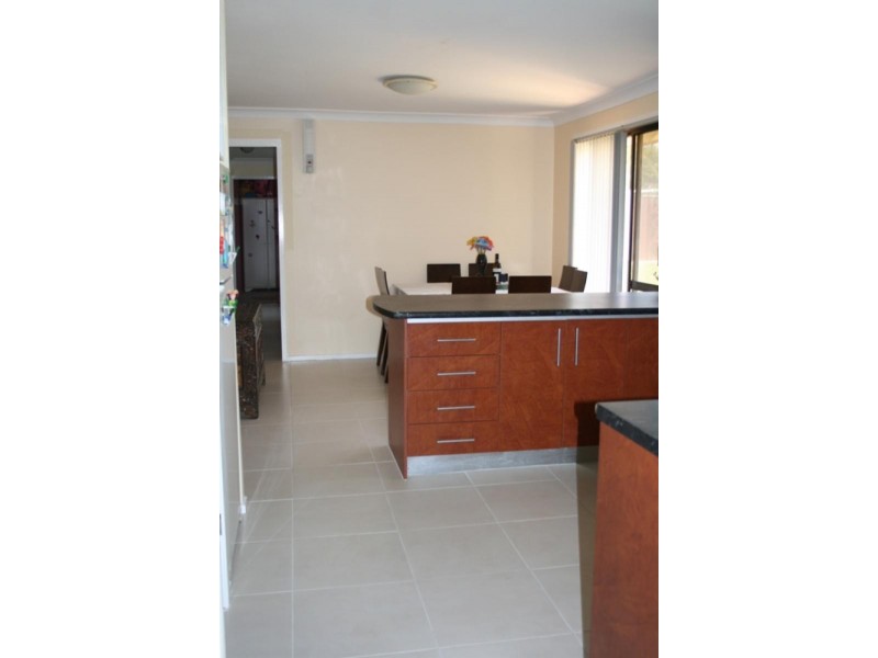 42 Tulloch Avenue MARYLAND 2287, Maryland NSW 2287