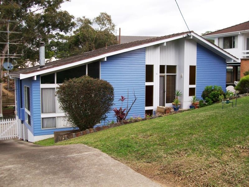 36 Kananook Crescent BELMONT NORTH 2280, Belmont North NSW 2280