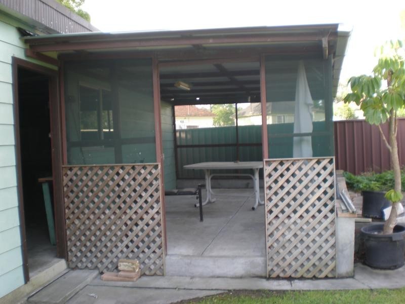 535 Main  Road GLENDALE 2285, Glendale NSW 2285