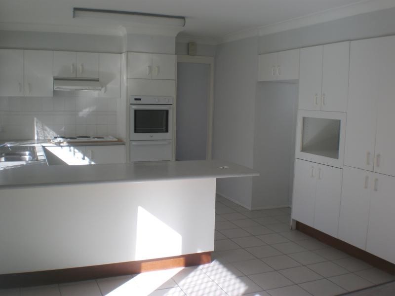 8 Kirkland Close LAKELANDS 2282, Lakelands NSW 2282