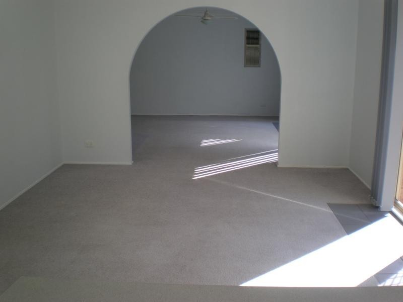 8 Kirkland Close LAKELANDS 2282, Lakelands NSW 2282