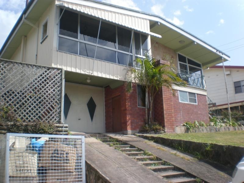 9  Kananook Crescent BELMONT NORTH 2280, Belmont North NSW 2280