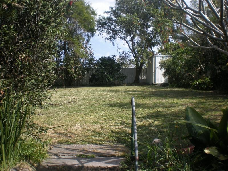 9  Kananook Crescent BELMONT NORTH 2280, Belmont North NSW 2280
