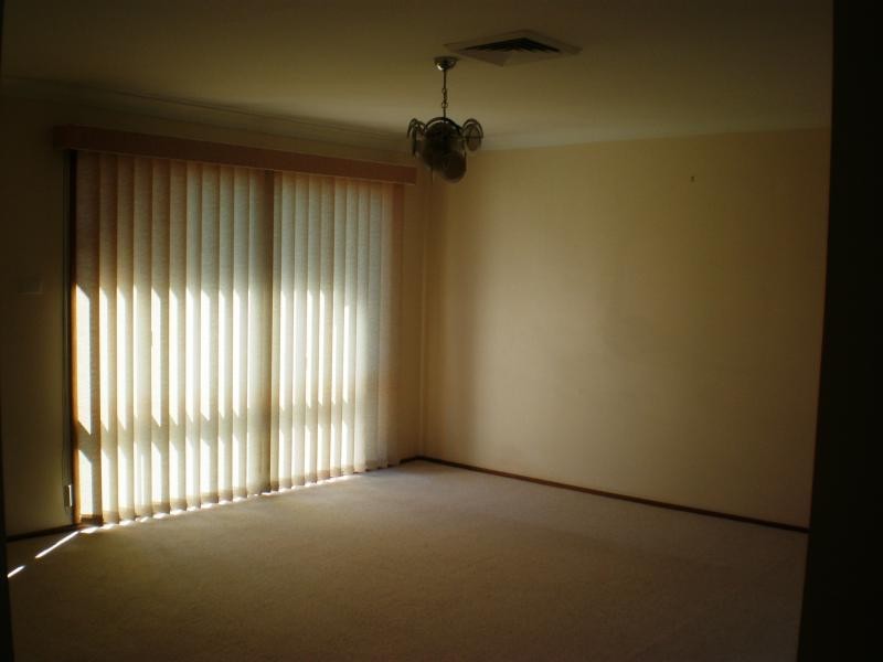 8 Parklea Avenue CROUDACE BAY 2280, Croudace Bay NSW 2280