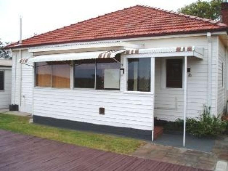 9 Bellevue  Road BELMONT 2280, Belmont NSW 2280