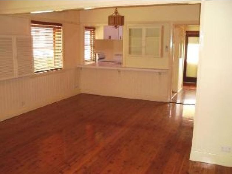 9 Bellevue  Road BELMONT 2280, Belmont NSW 2280