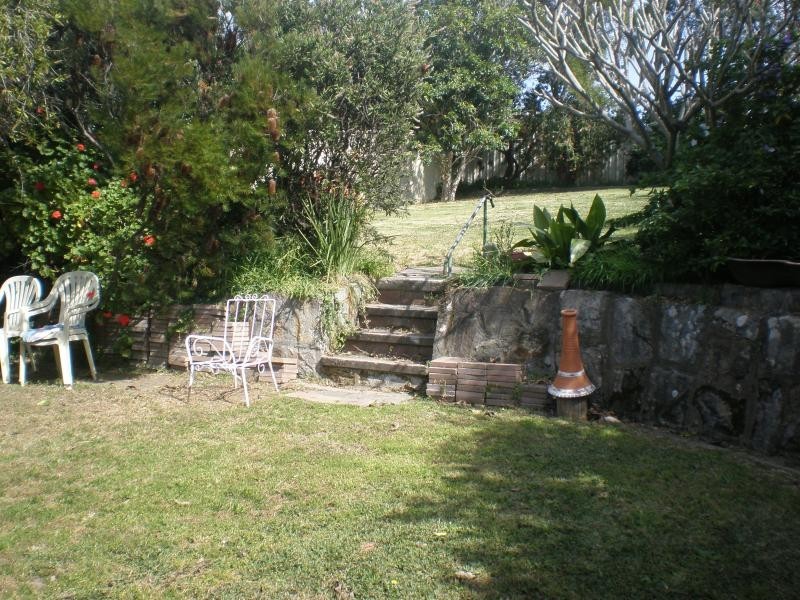 9 Kananook  Crescent BELMONT NORTH 2280, Belmont North NSW 2280