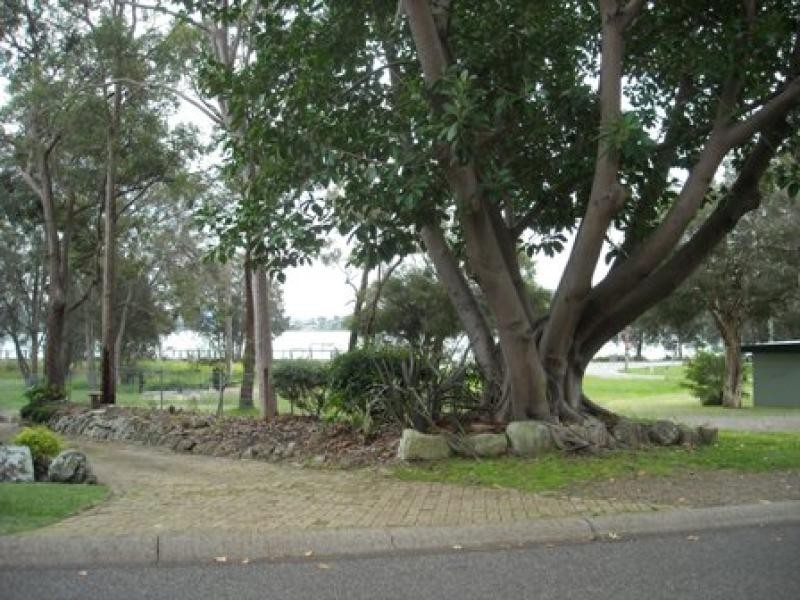 6 Linden Avenue ELEEBANA 2282, Eleebana NSW 2282