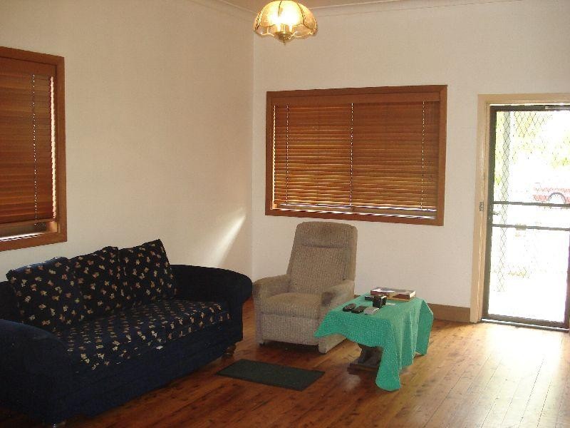 75 Young Street GEORGETOWN 2298, Georgetown NSW 2298