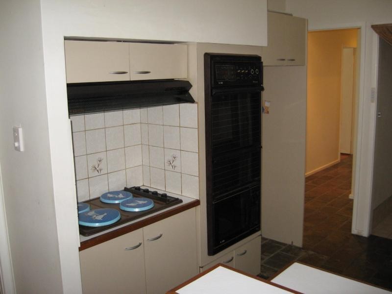 10 Glad Gunson Drive ELEEBANA 2282, Eleebana NSW 2282