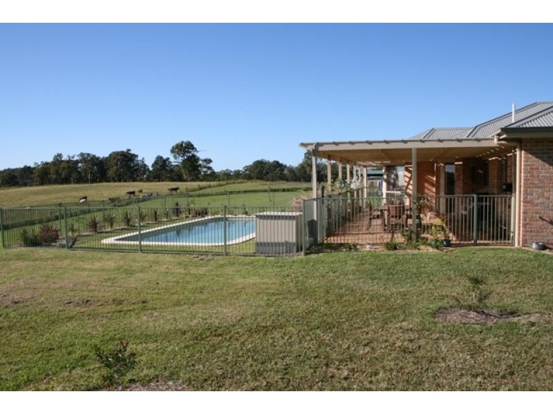 2 Halloran  Road TEA GARDENS 2324, Tea Gardens NSW 2324