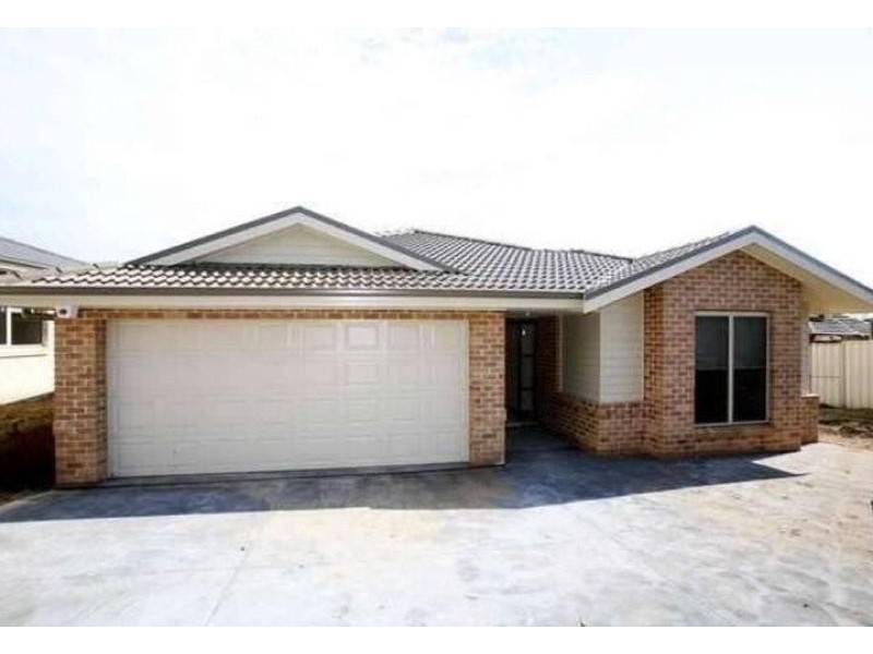 8 Stanhope  Close MARYLAND 2287, Maryland NSW 2287