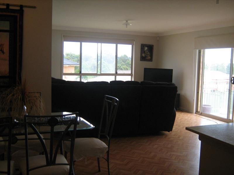 8 Stanhope  Close MARYLAND 2287, Maryland NSW 2287