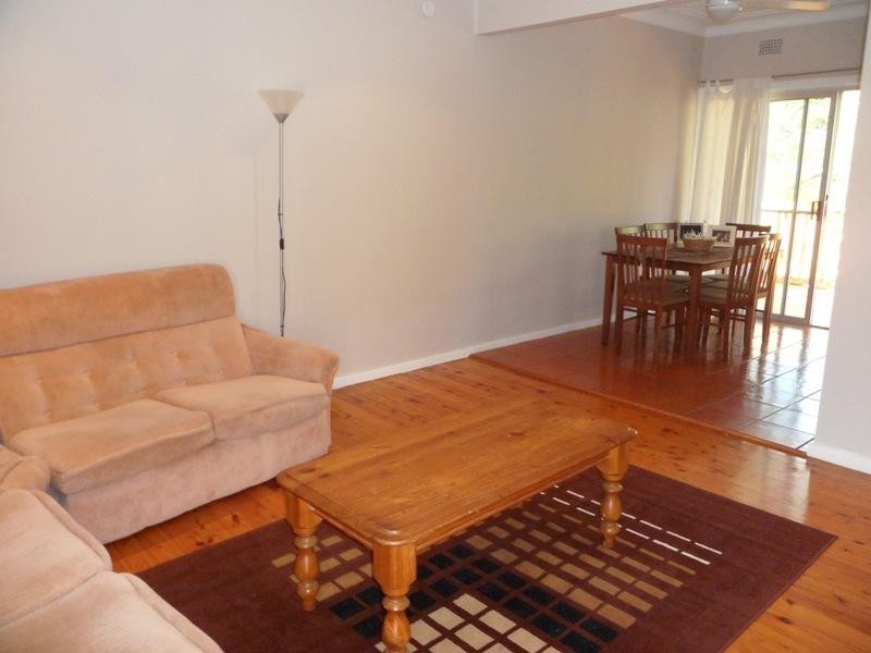 27  Springfield  Avenue KOTARA 2289, Kotara NSW 2289