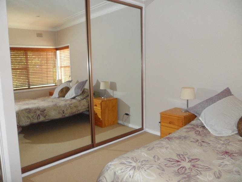 27  Springfield  Avenue KOTARA 2289, Kotara NSW 2289