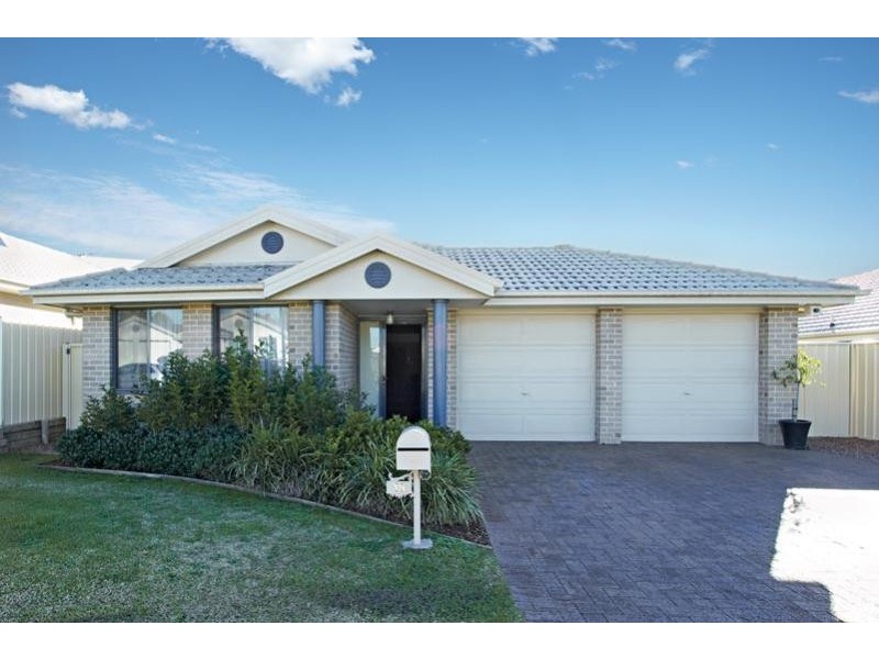 15 Lakeaire Circuit CAMERON PARK 2285, Cameron Park NSW 2285