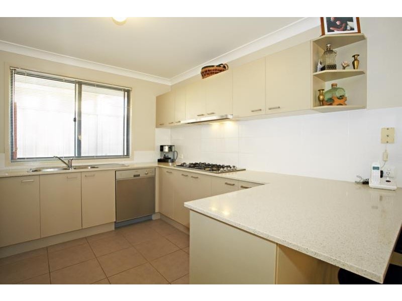 15 Lakeaire Circuit CAMERON PARK 2285, Cameron Park NSW 2285