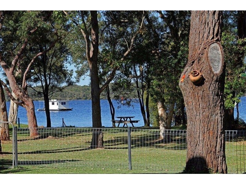 99 John Parade LEMON TREE PASSAGE 2319, Lemon Tree Passage NSW 2319