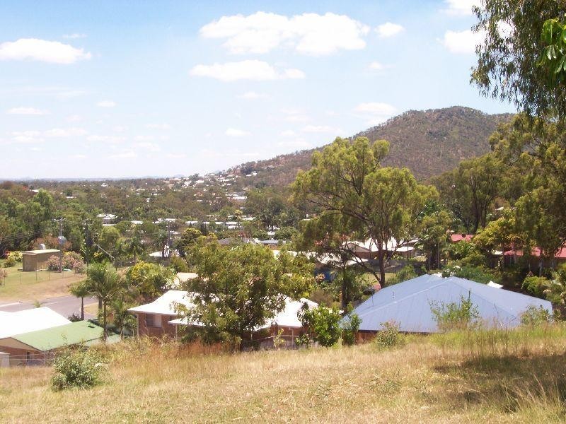 33 Forbes  Avenue FRENCHVILLE 4701, Frenchville QLD 4701